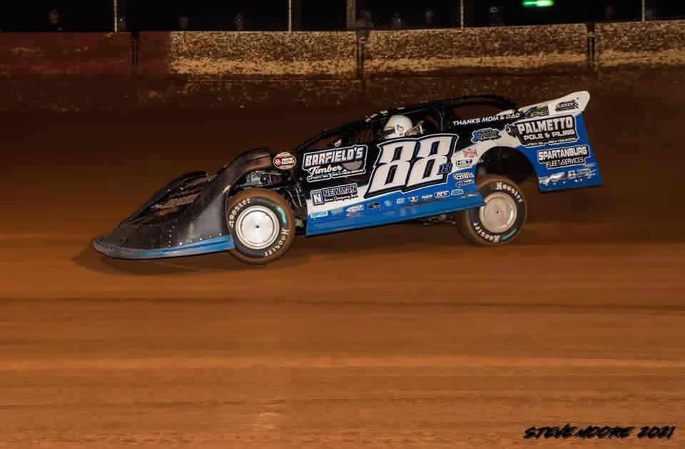 Ivey scores third-place finish at Fayetteville