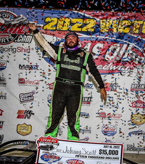 Johnny Scott shines, hangs on late to capture 16th annual CMH Diamond Nationals at Lucas Oil Speedway