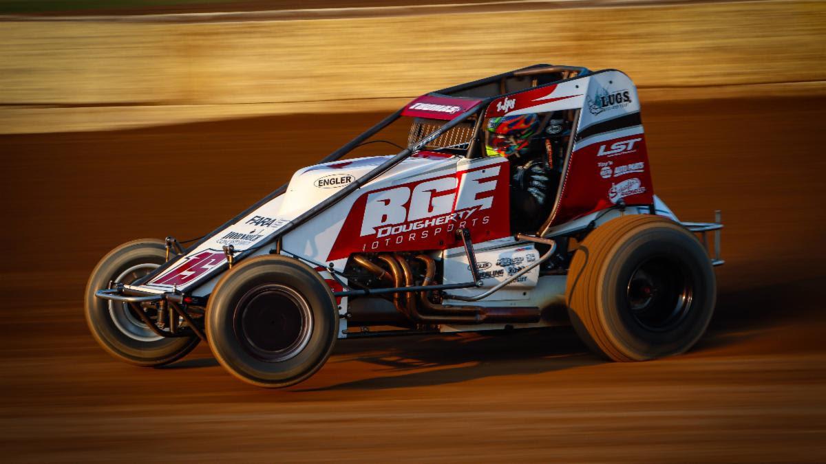 Thomas fights off Bacon at Circle City Raceway