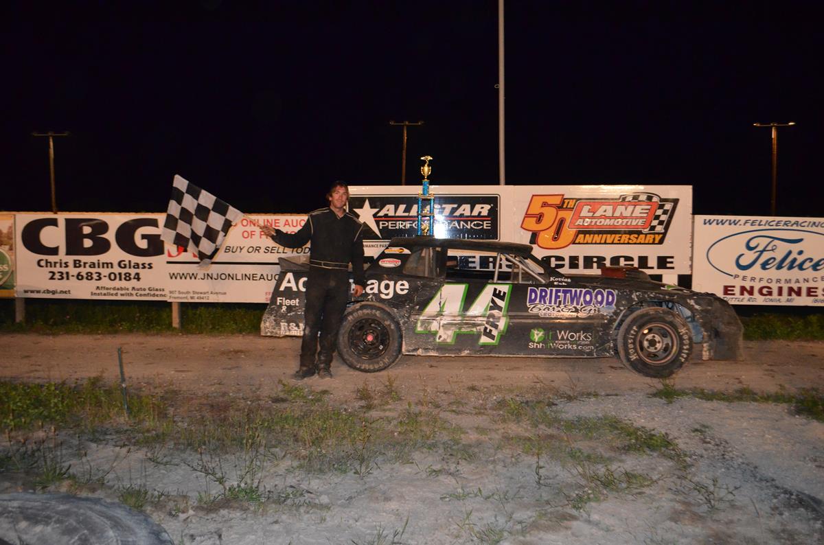 Josh Frye Dominates Kenny Blondeel Street Stock Memorial