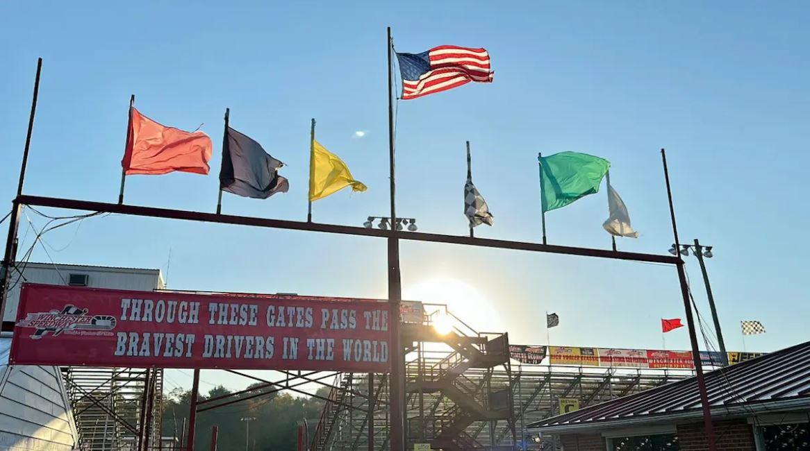 Free Vouchers for Food, Merchandise Included in Winchester 400 Tickets and Pit Passes