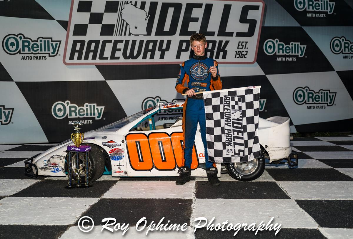 LINCOLN JOHNSON VICTORIOUS IN DELLS BANDOS