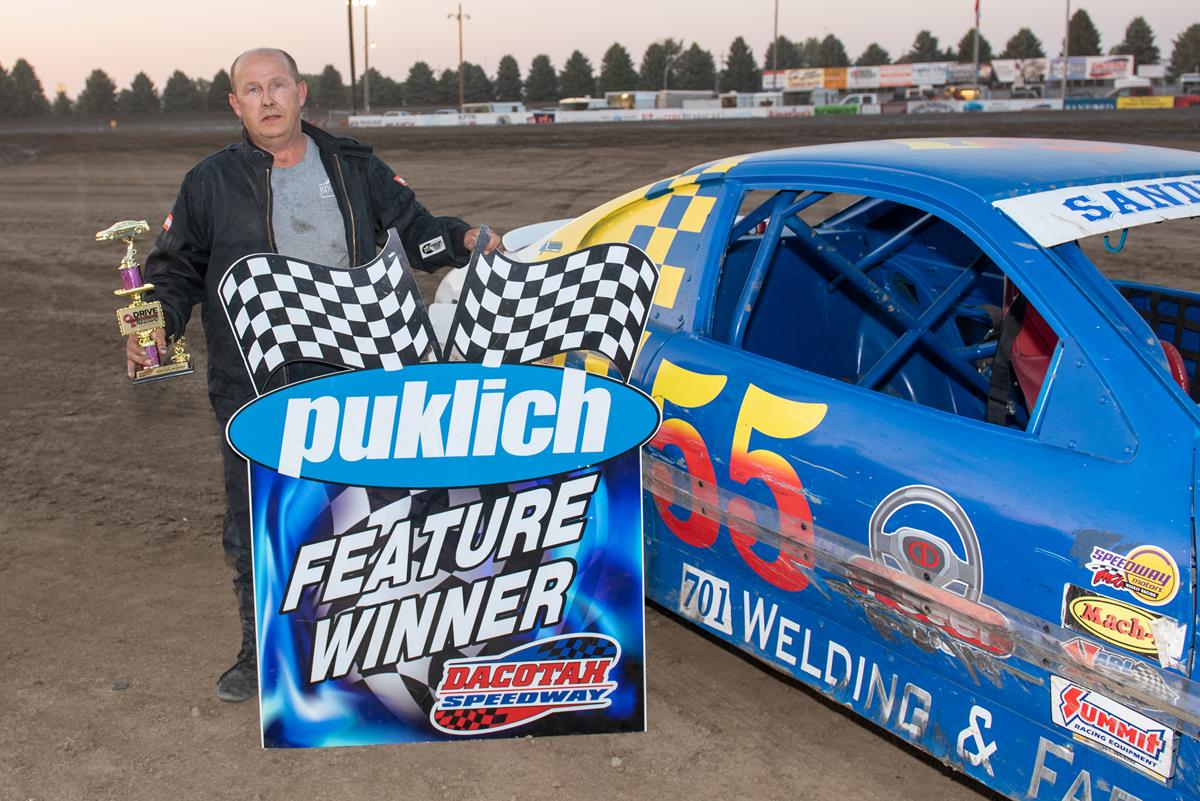 SANDBERG VICTORIOUS IN MANDAN