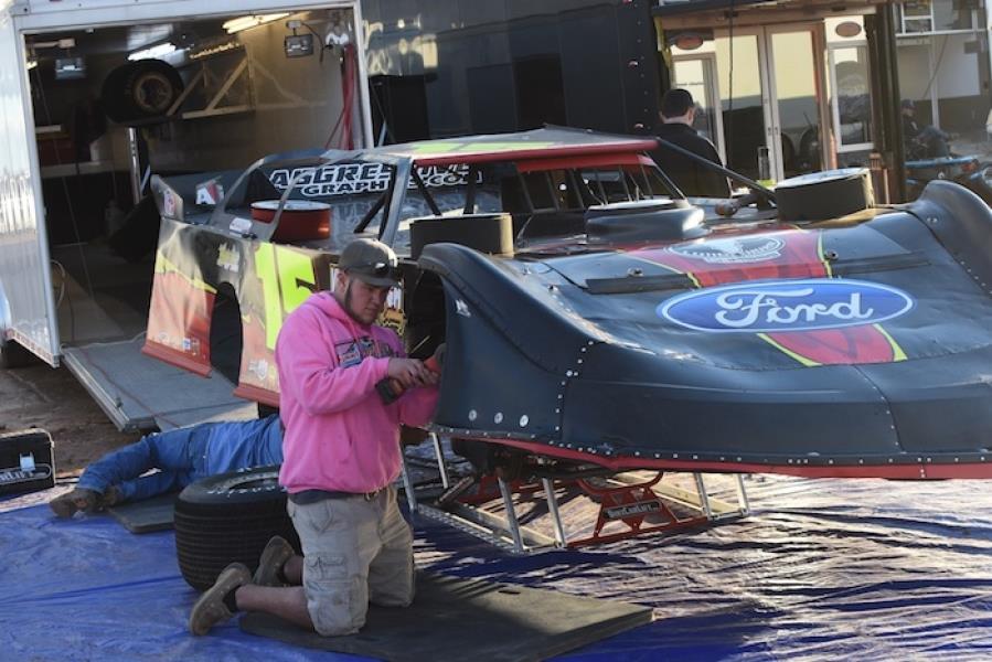 Kolby Vandenbergh Begins Show-Me 100 Weekend at Lucas Oil Speedway