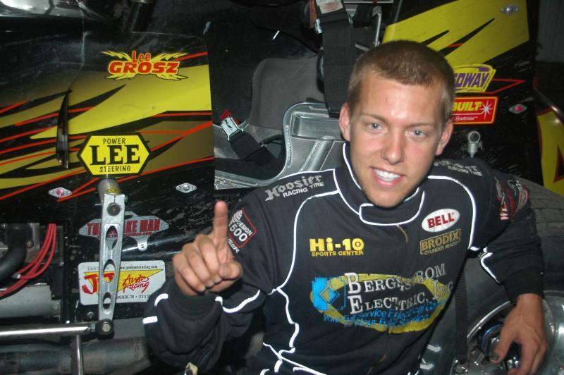 Grosz wins first qualifying main of 21st Annual 360 Knoxville Nationals!