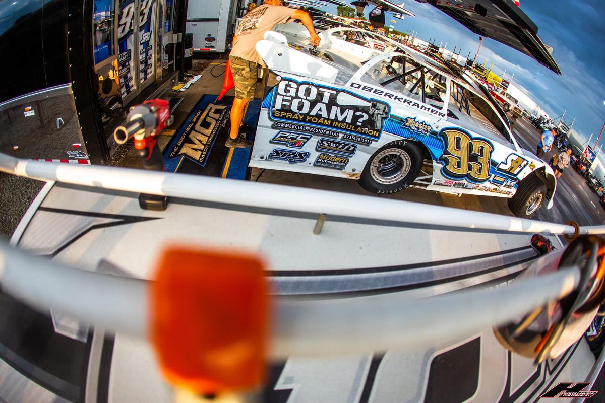 Electrical issues arise at Lucas Oil Speedway for Diamond Nationals