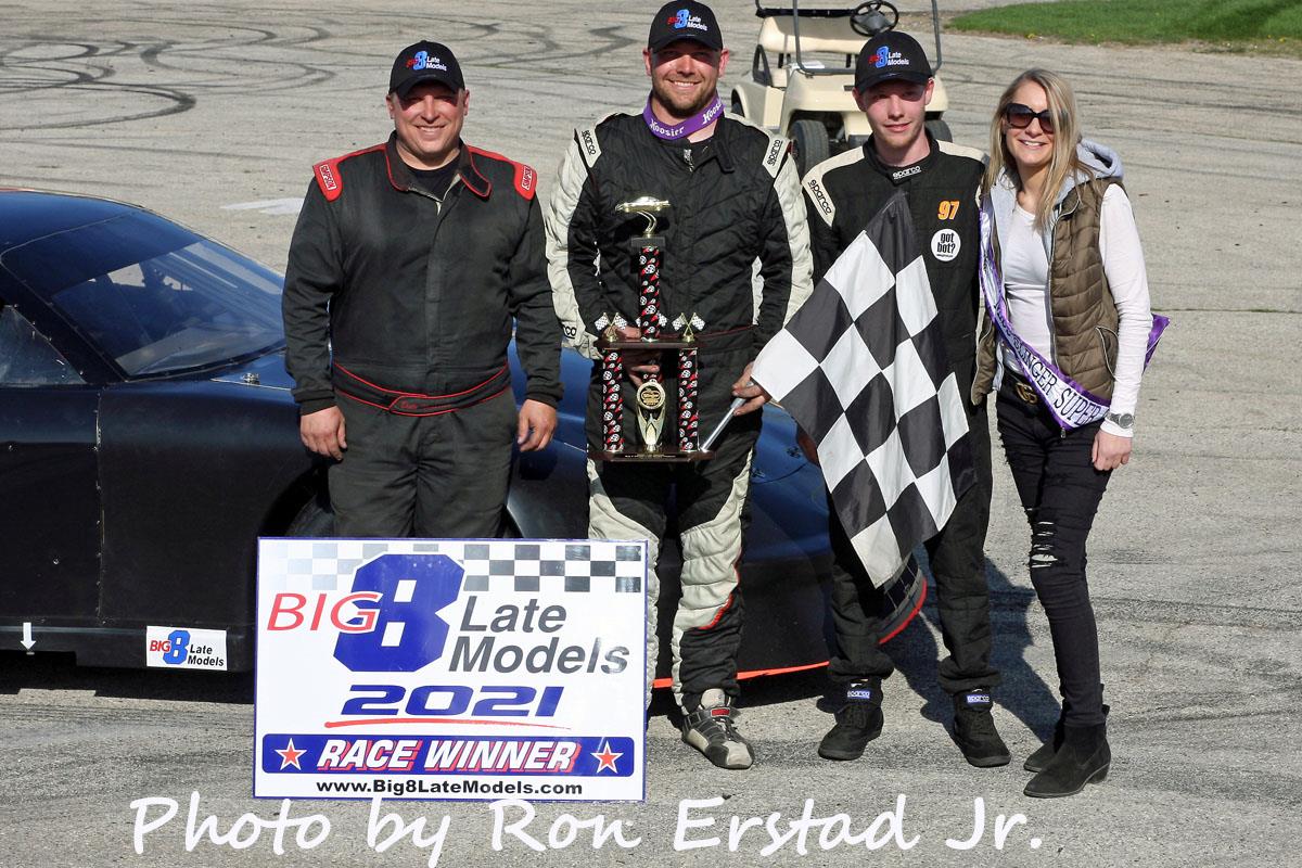 Casey Johnson Wins Big 8 Main Event to open the 2021 Season at Slinger Speedway