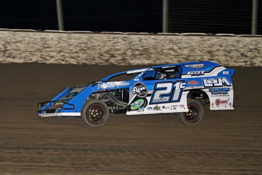 Schniepp takes McCarthy Auto Group / USRA Modified Victory!