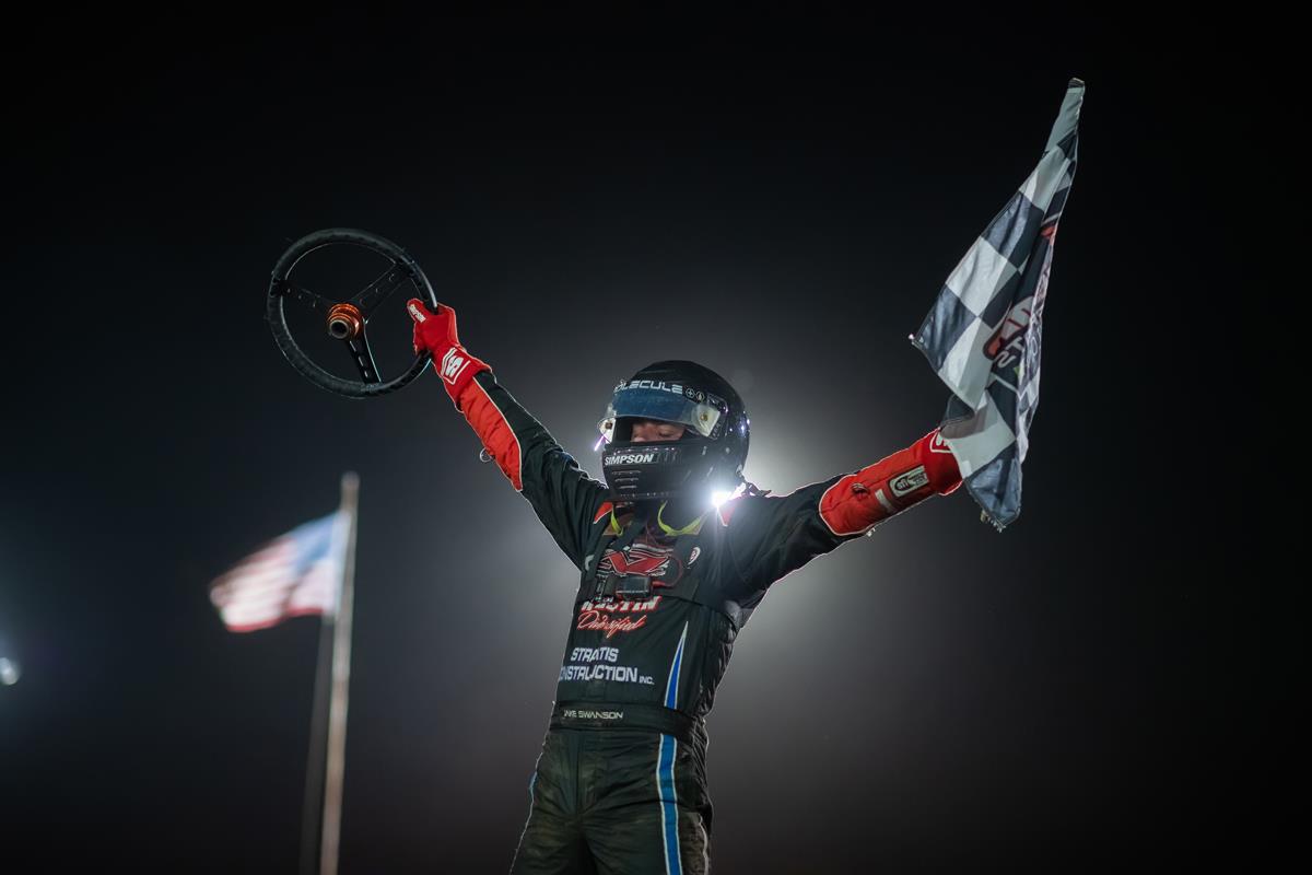 Jake Swanson Holds off Alex Bright to Win Xtreme Sprints Debut at Jacksonville