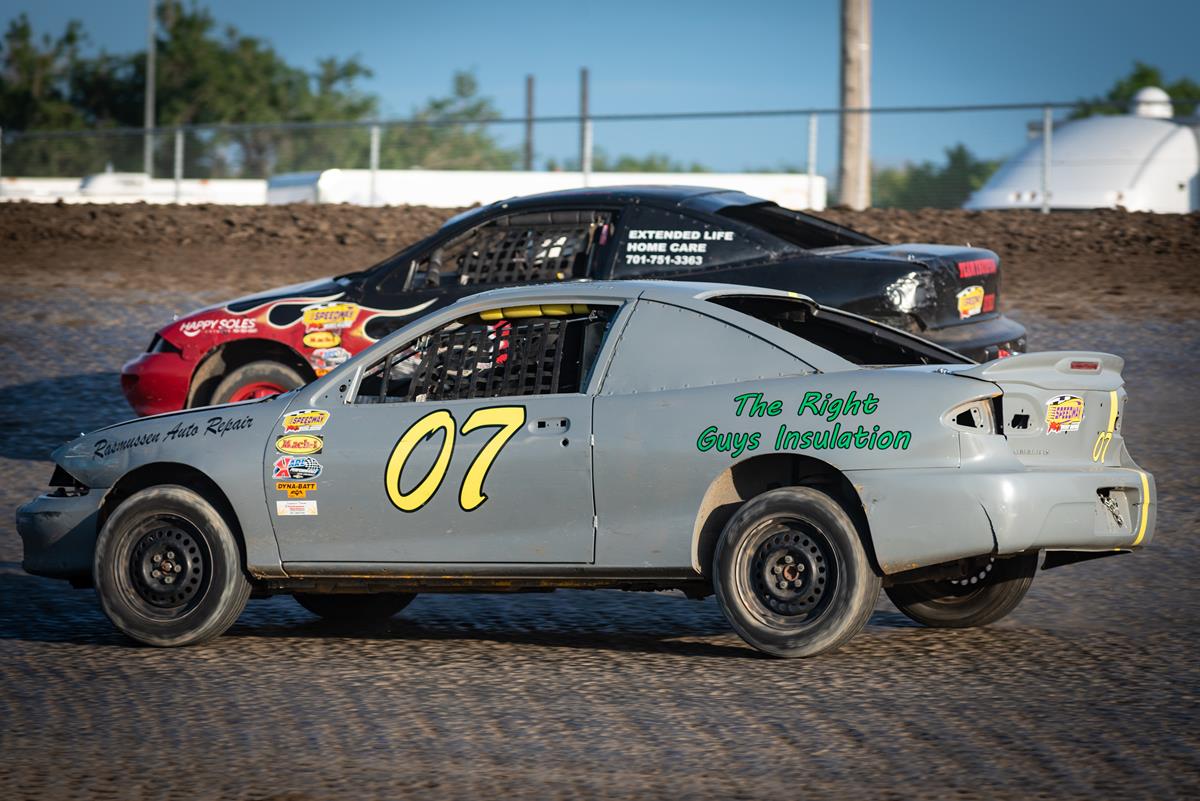 Howe-Kellar Earns First Career Feature Win