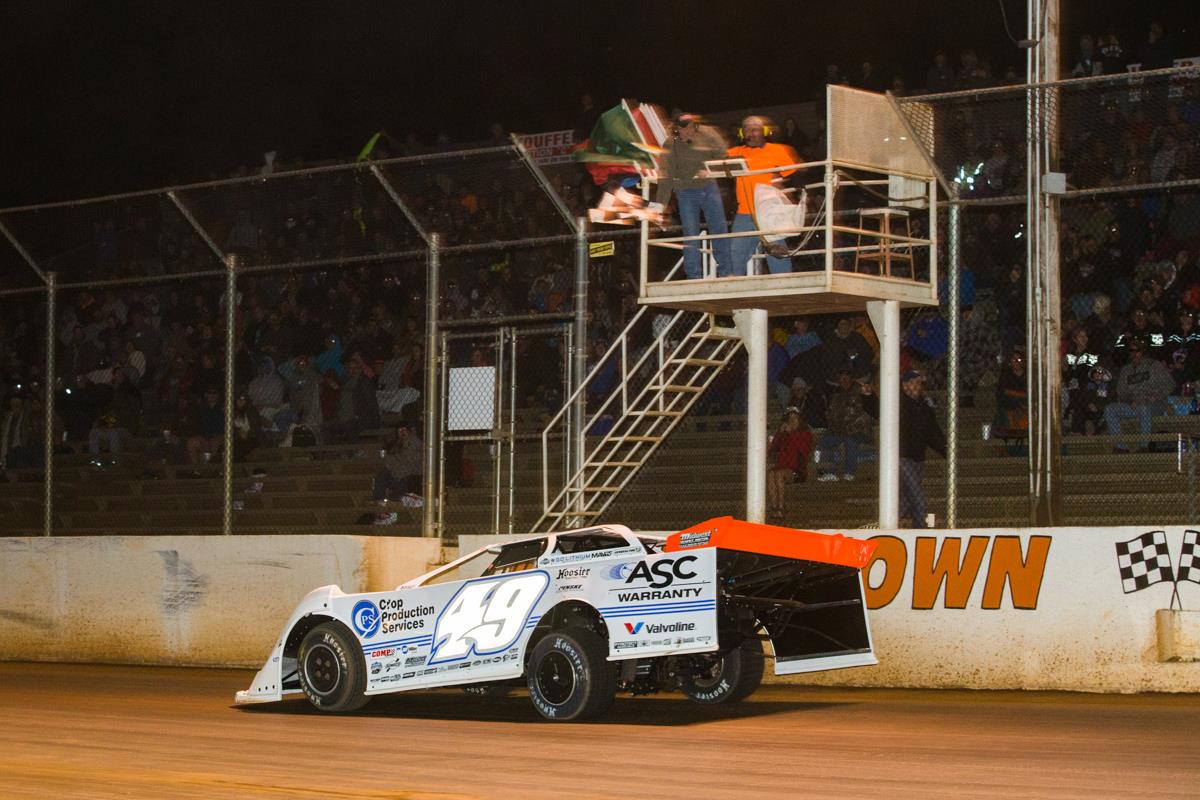 Dominant Davenport Rules Hagerstown