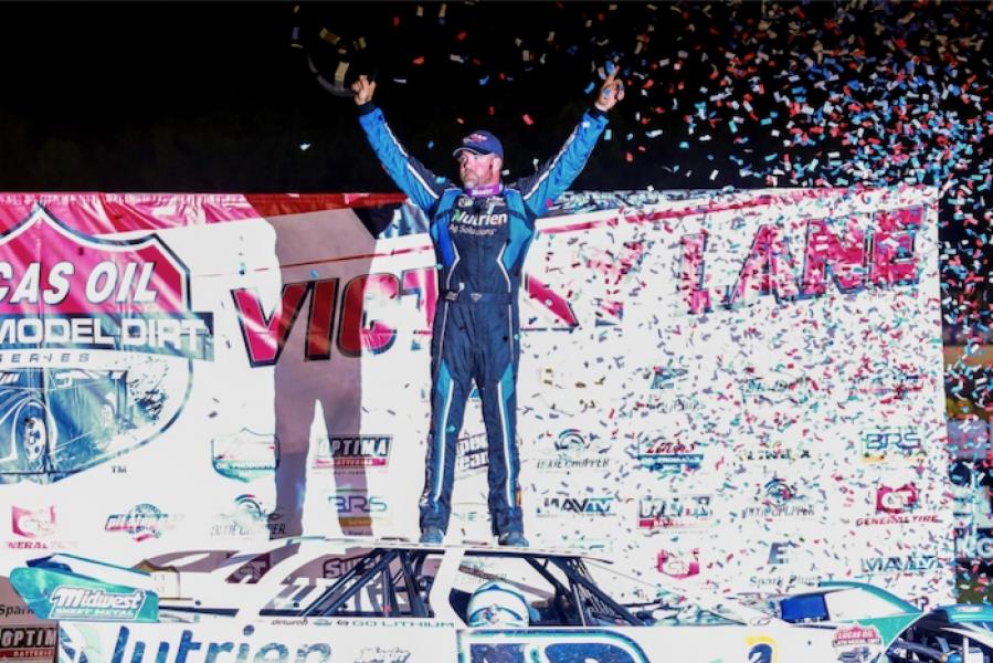 Davenport Dashes to Clash at the Mag opener