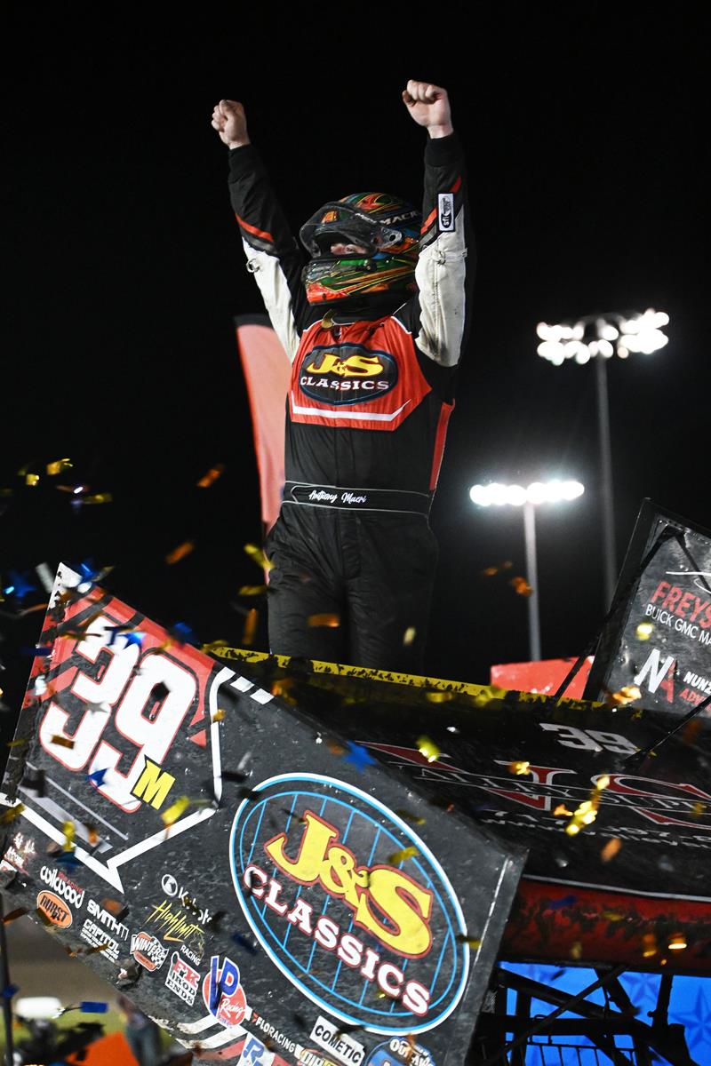 COWBOY UP: Anthony Macri Beats Tyler Courtney in Texas Thriller with Kubota High Limit Racing