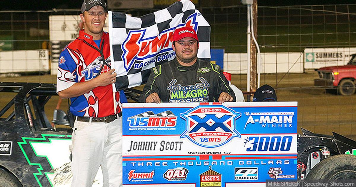 Johnny Scott scampers to Devils Lake USMTS domination