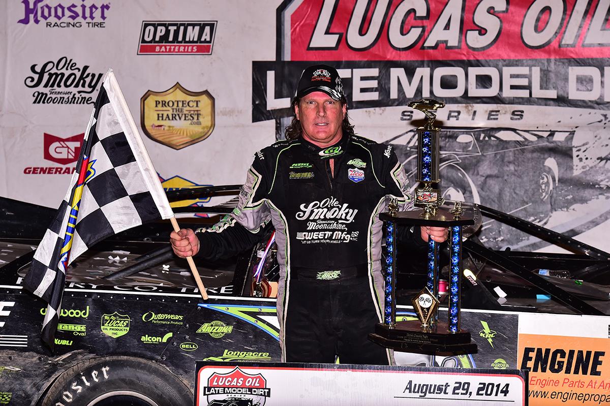 Bloomquist Blisters Field in First Ever Visit to Attica Raceway Park