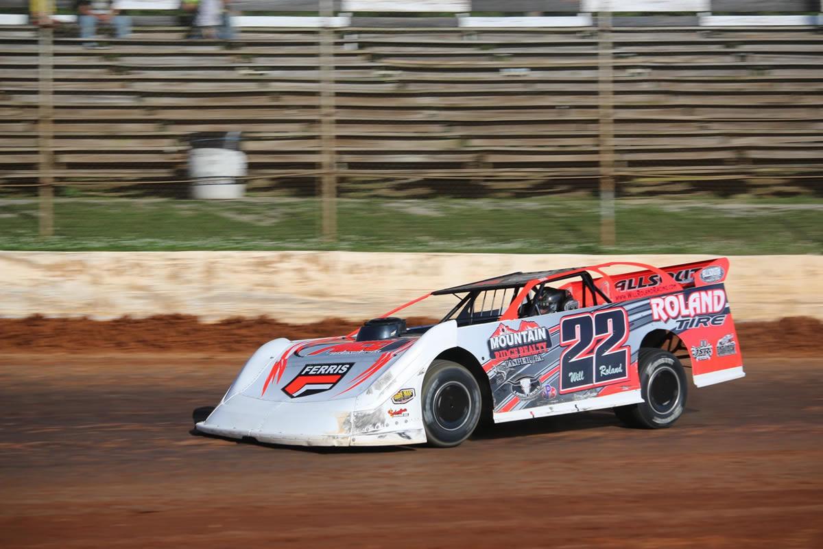 Roland scores 10th place finish Labor Day special at Dixie