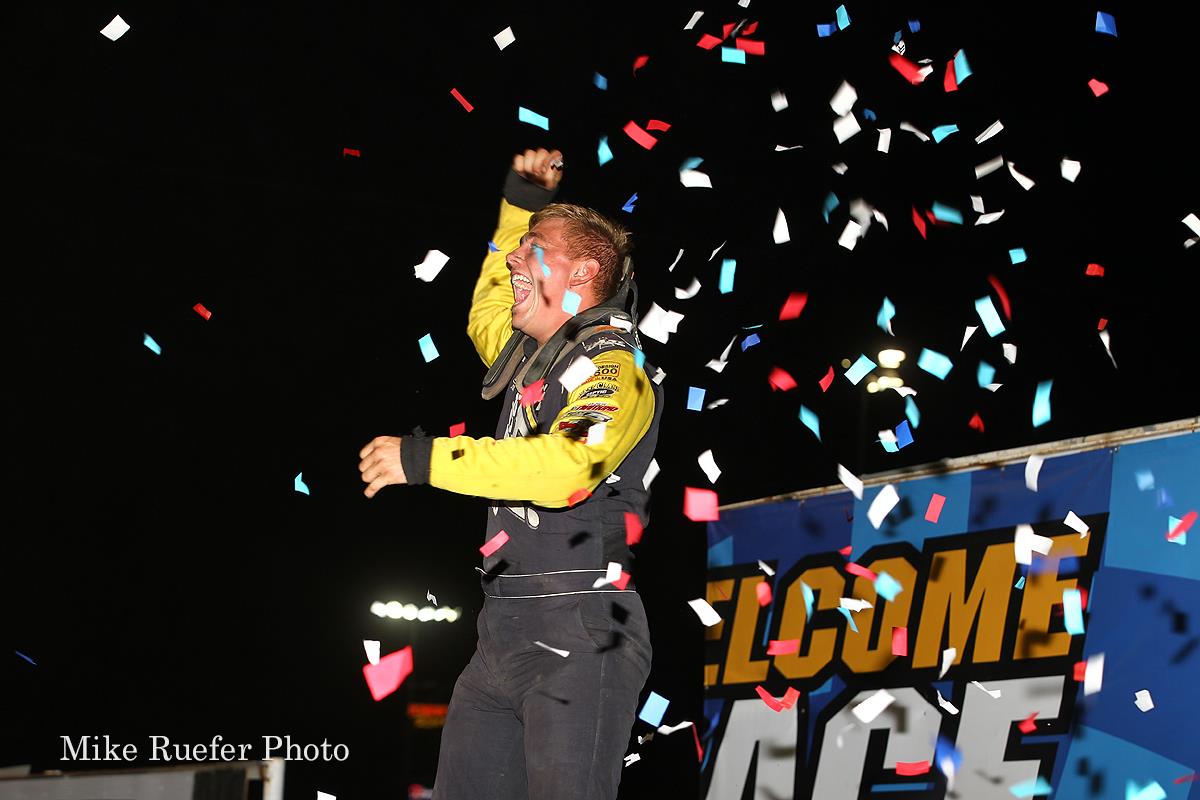 Tyler Erb tops night one at Late Model Knoxville Natioanls