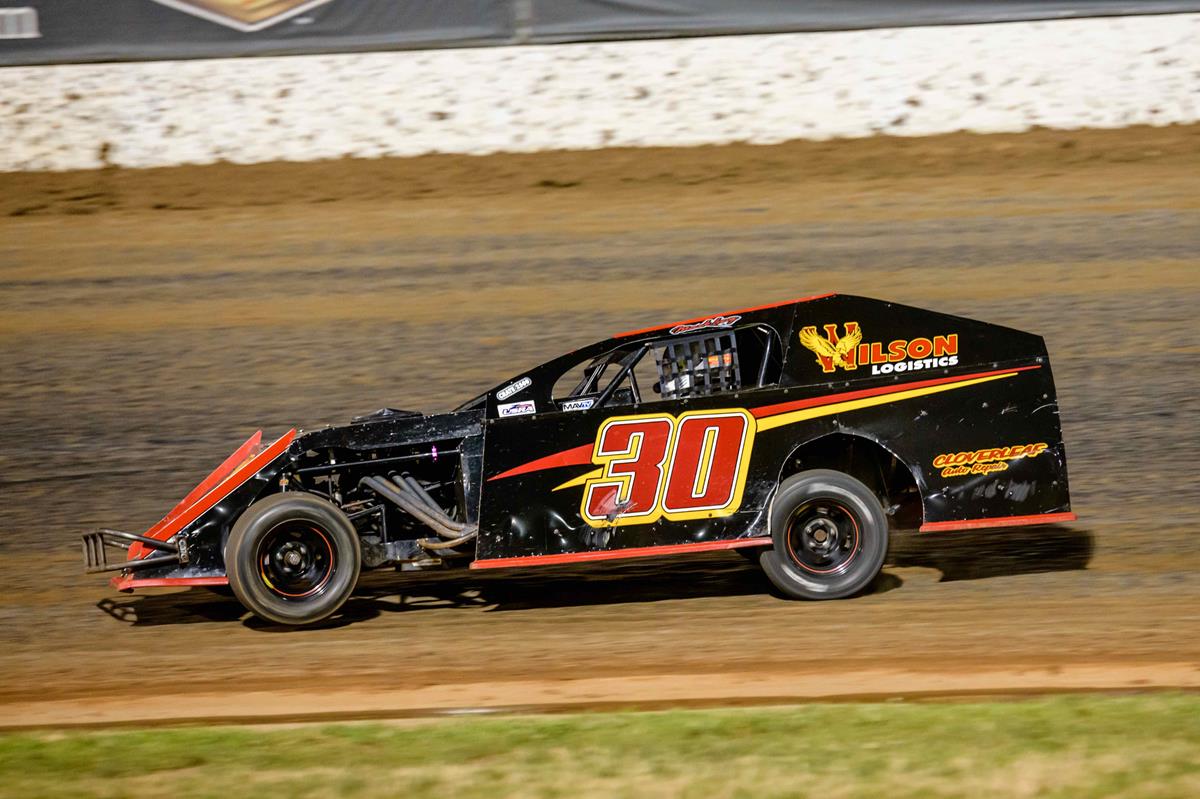 Lucas Oil Speedway Spotlight: Late-starting Long looks to take next step forward in USRA B-Mod division