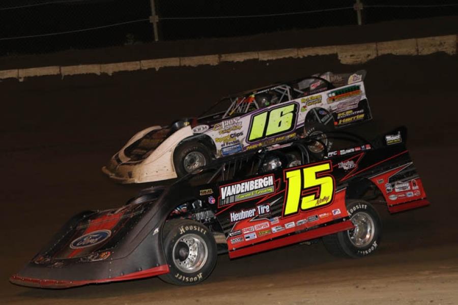 Kolby Vandenbergh Attends Mod Mania at Tri-City Speedway