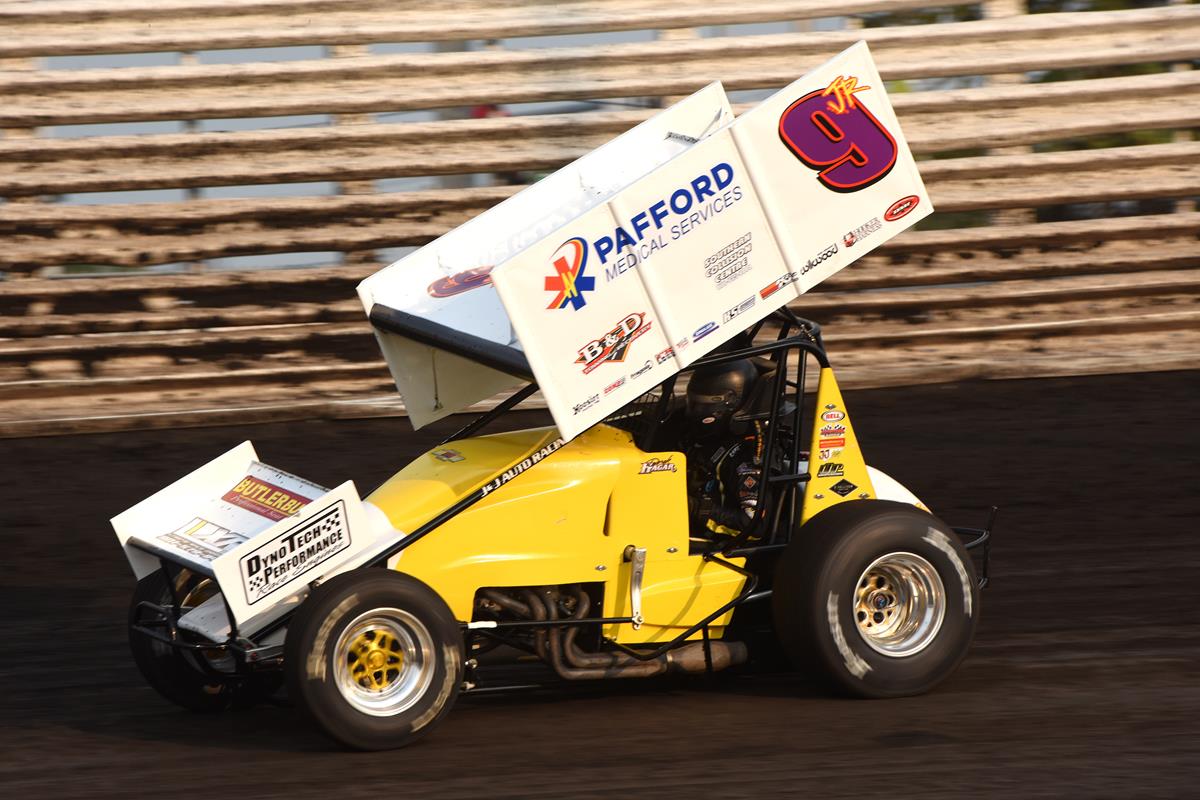 Hagar Learns Lessons and Moves Forward Throughout Knoxville Nationals