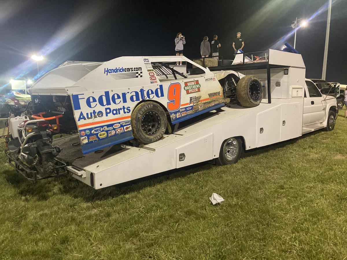 Schrader Wins at Moberly; Third at Jacksonville