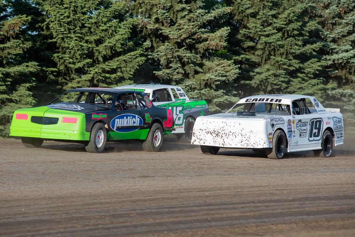 CARTER EDGES CARTER AT THE FINISH LINE