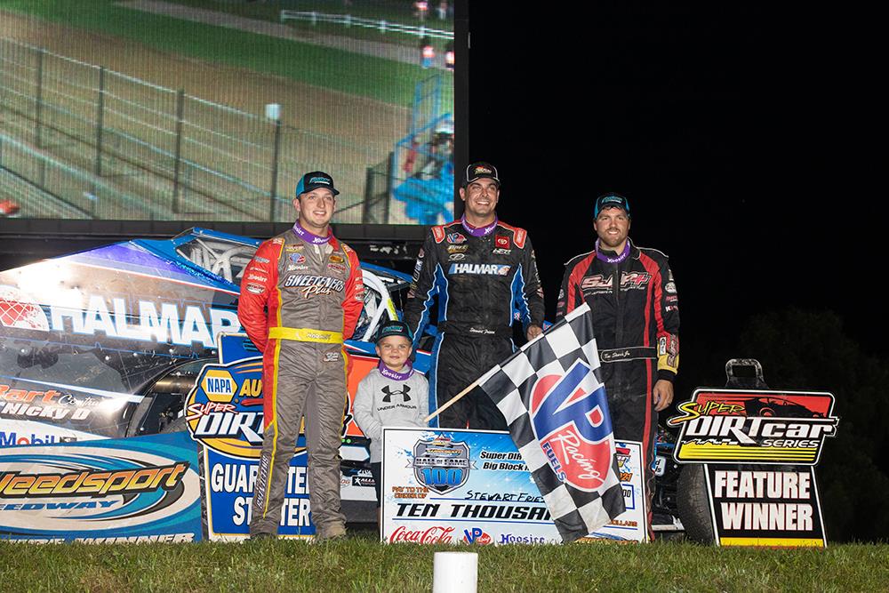 Stewart Friesen Cashes $10,000 Birthday Check at Weedsport