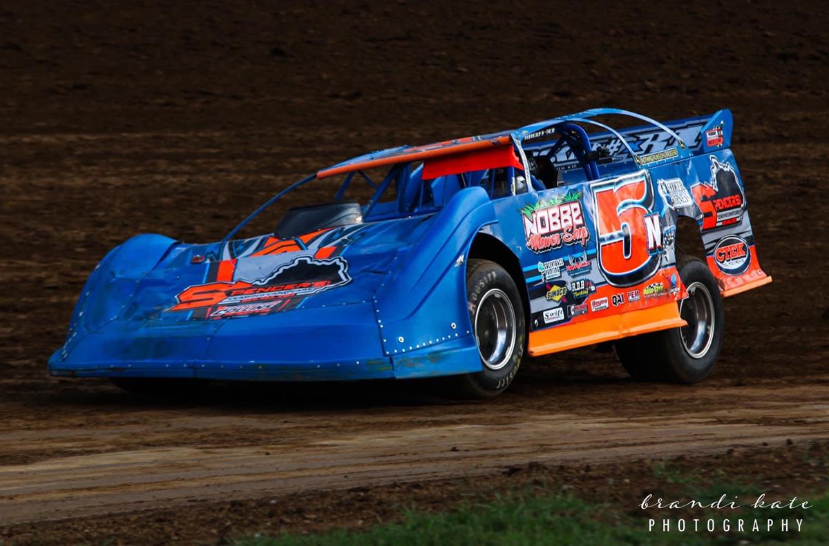 Nobbe Racing competes in the crate late model