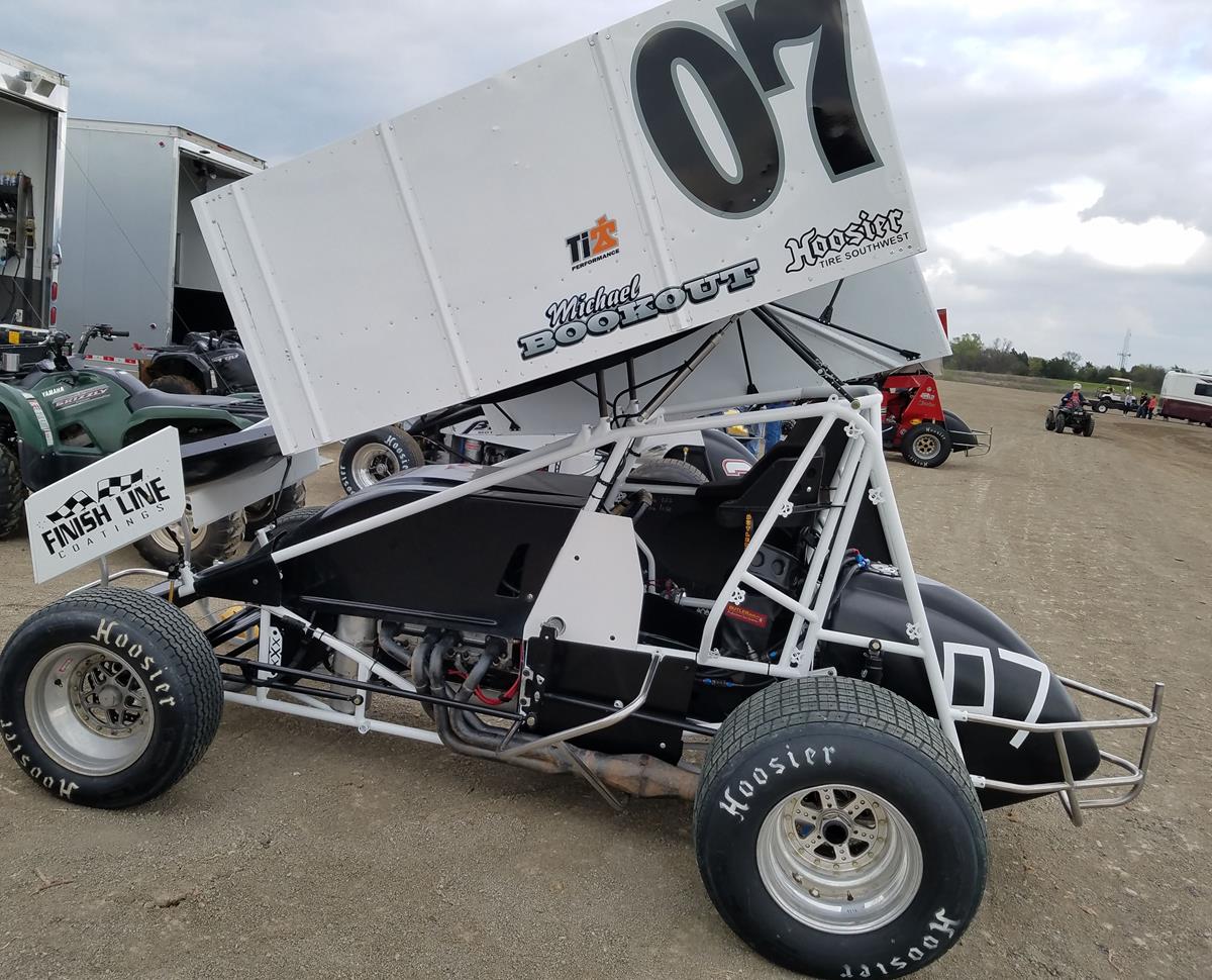 Bookout Begins 2017 Season at Devils Bowl ASCS Spring Nationals