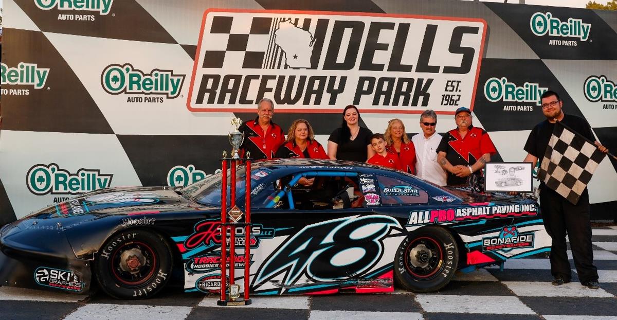 MATT URBAN EARNS FIRST UMA PRO LATE MODEL WIN