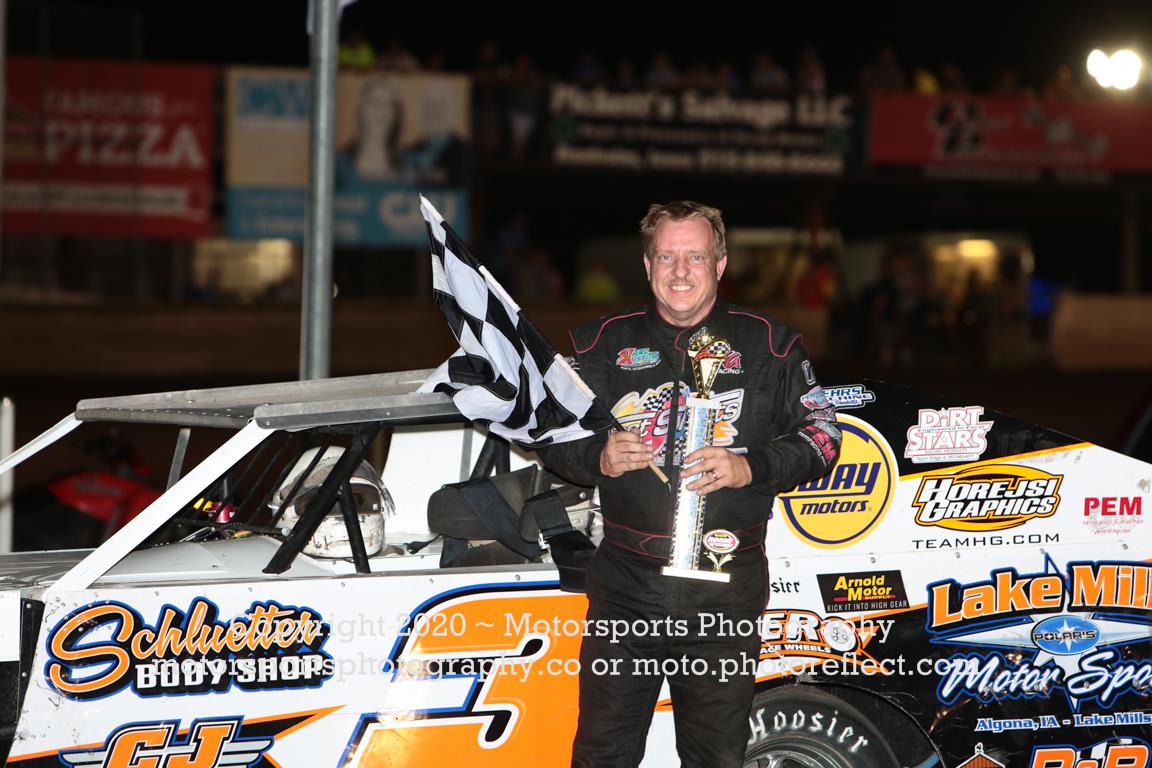 Shryock visits Victory Lane at Boone Speedway