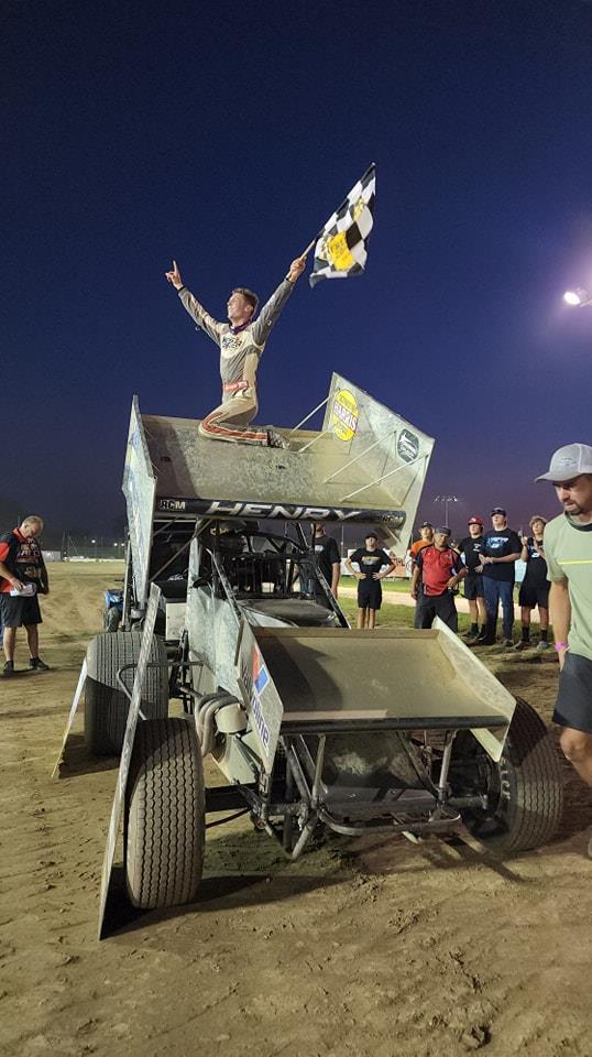 Kalib Henry switches lines and takes 3rd win of the season