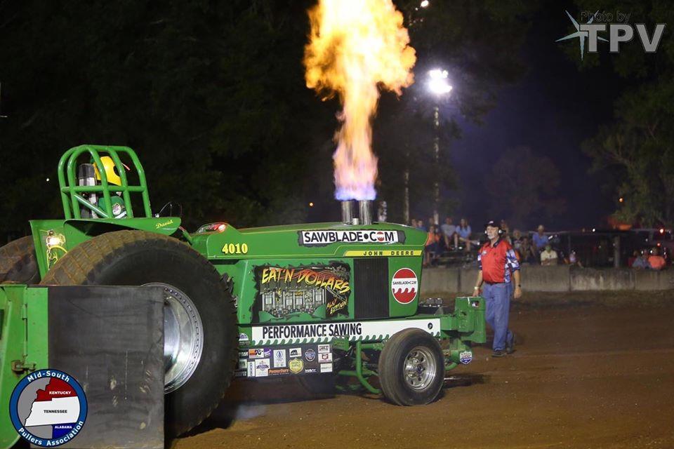 SawBlade.com Sponsored Tractor Team Venturing to Iowa This Weekend