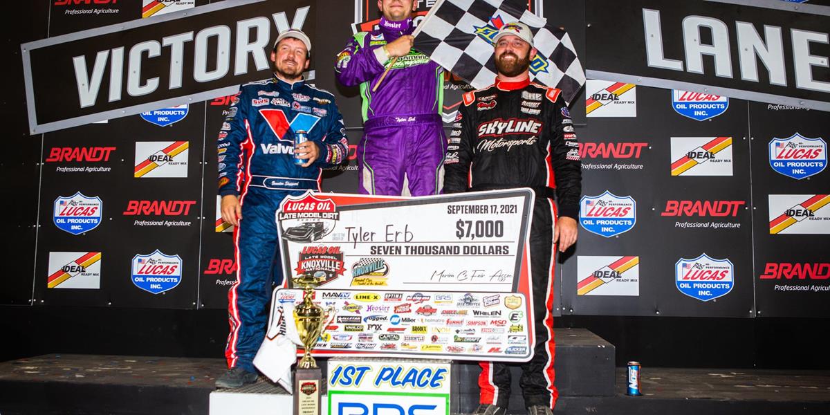 Rocket1 Racing attend Knoxville Nationals