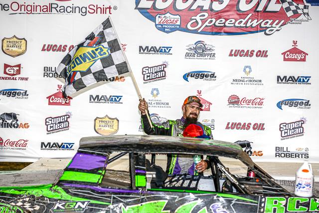 Lucas Oil Speedway Spotlight: Schweizer finds victory lane and good fit in USRA Stock Car division