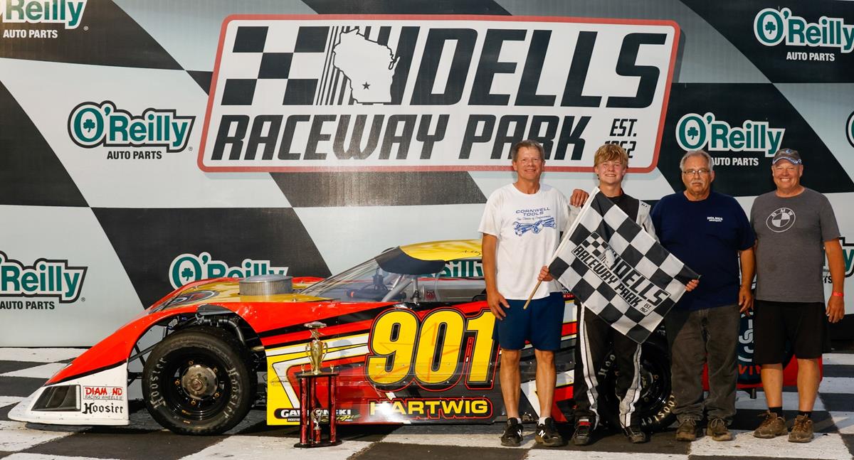 HARTWING CAPTURES FIRST UMA 602 OUTLAW WIN