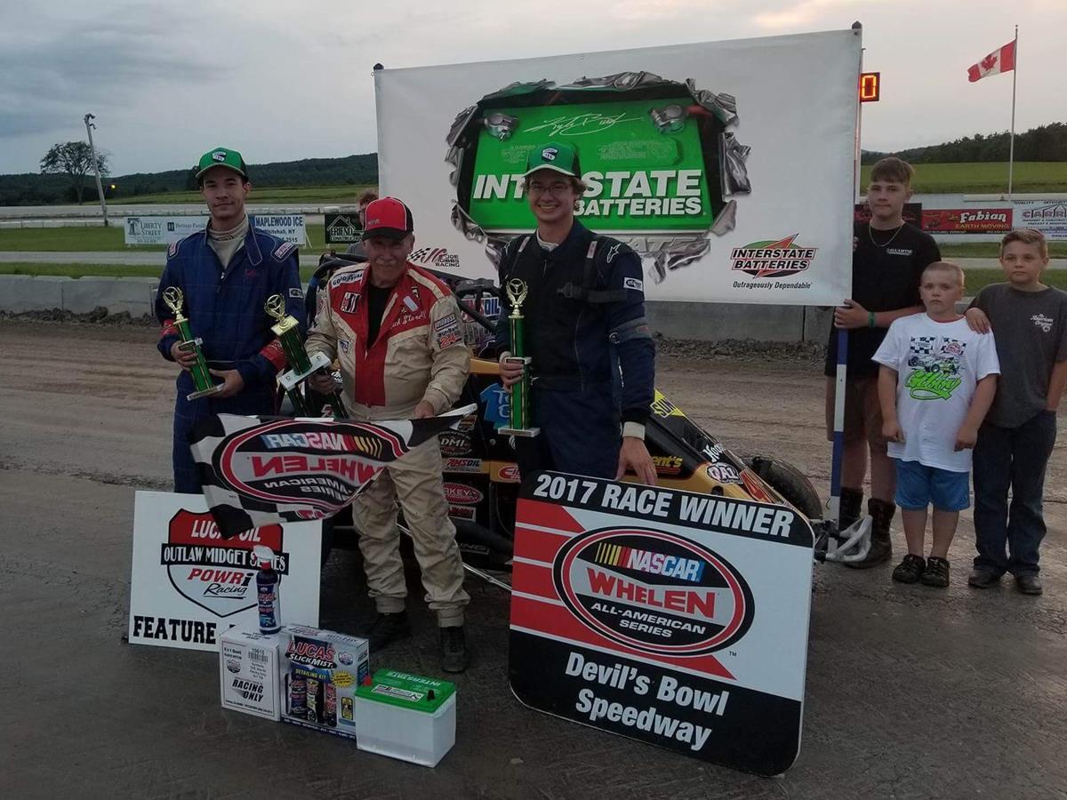 RICK STONE PICKS UP FIRST OUTLAW MIDGET WIN OF 2017