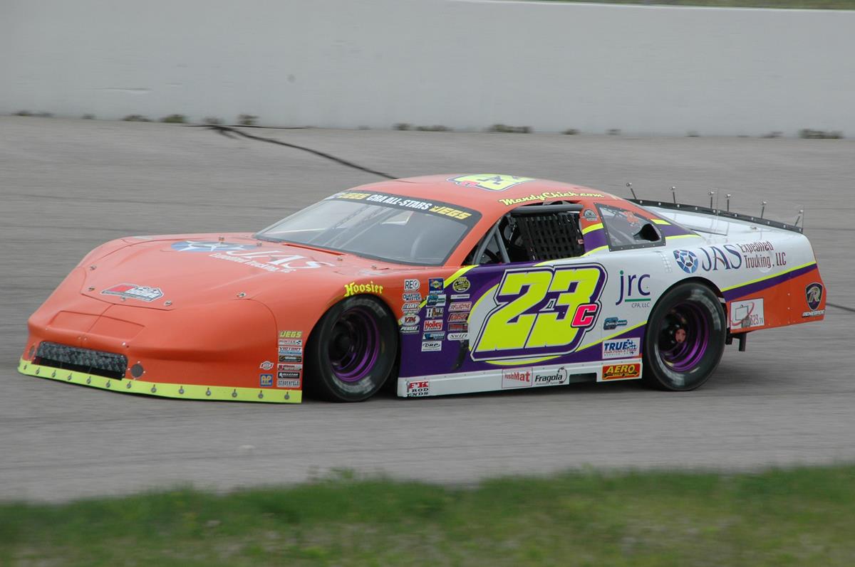 Chick Looking to Rebound After Tough Weekend During Berlin 251