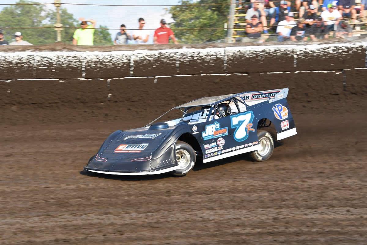 Kent Robinson races into Prairie Dirt Classic at FALS
