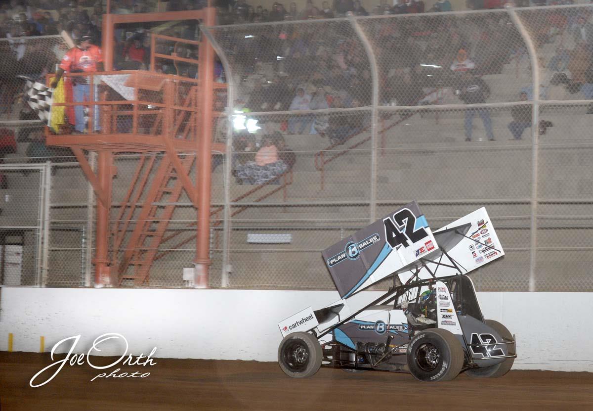 Larson Wins Wild Winter Heat Sprint Car Showdown Slide Fest on Night 2
