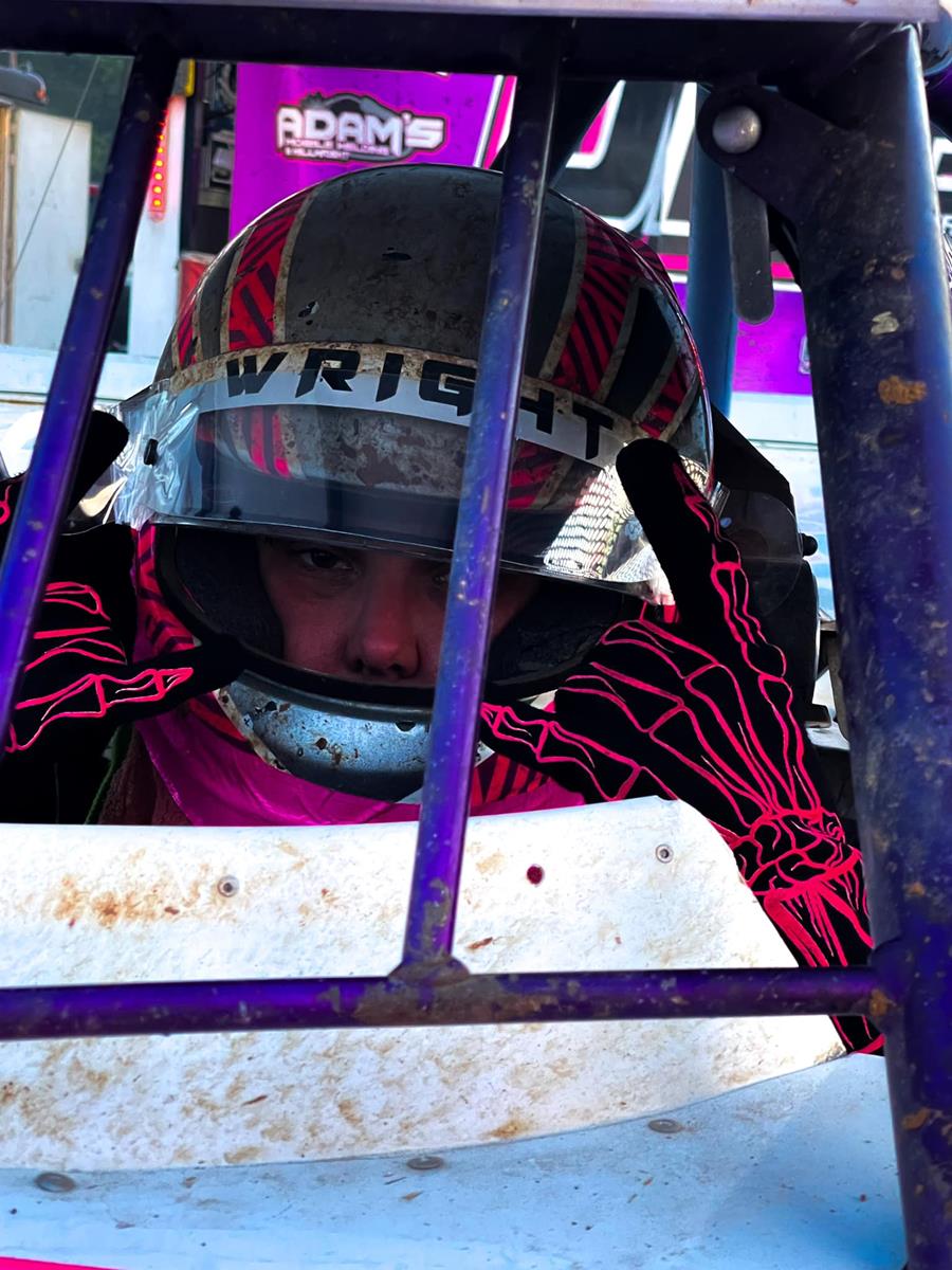 Kelby Wright Seventh During IMCA Modified Prelim A-Feature At Batesville