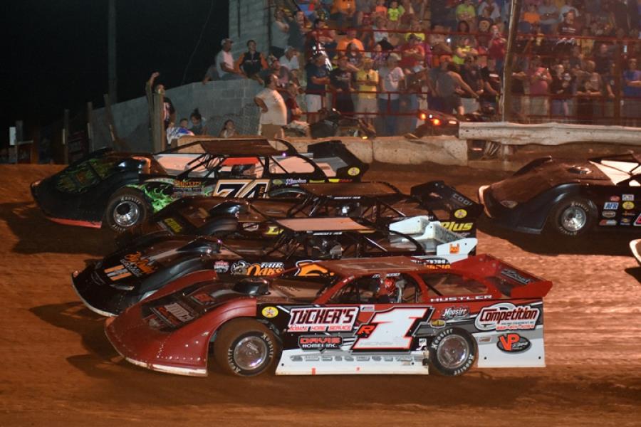 Riley Hickman Attends 45th Annual World 100