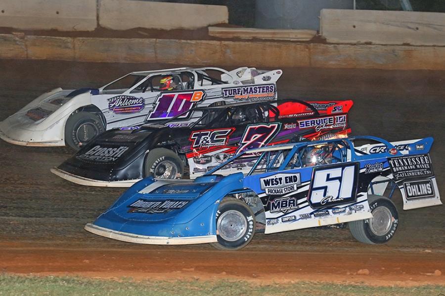 Mack notches Top-10 finish with World of Outlaws