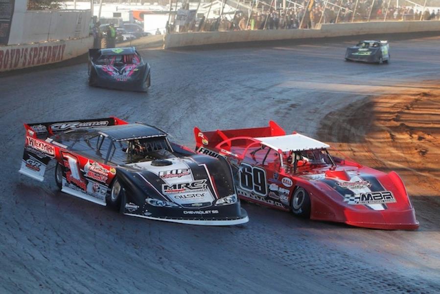 Riley Hickman Competes with LOLMDS at Boyd's