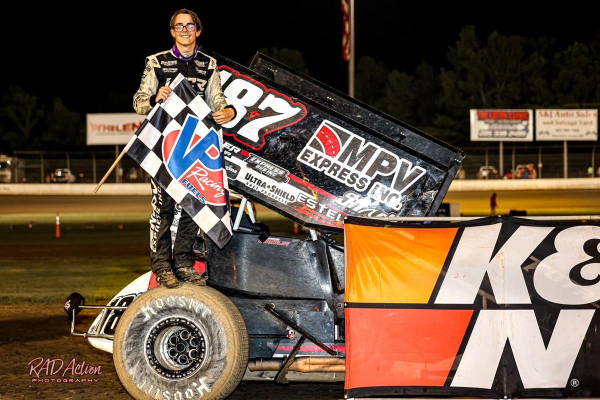 Landon Crawley races to career-first USCS Outlaw Thunder Sprint Car win at Magnolia Motor Speedway on Sunday