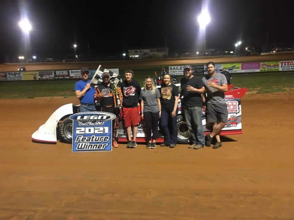 Last-lap pass lifts Joe Godsey at Legit Speedway Park