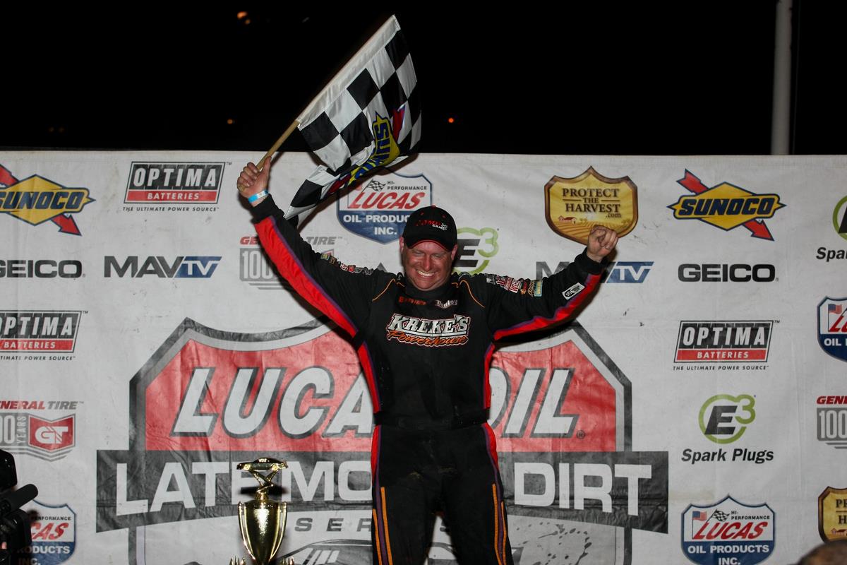 Shannon Babb Charges to COMP Cams Topless 100 Victory