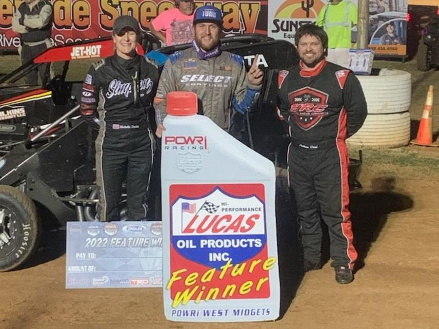 Trey Marcham Grabs I-44 Riverside Win with POWRi West Midget Leagu
