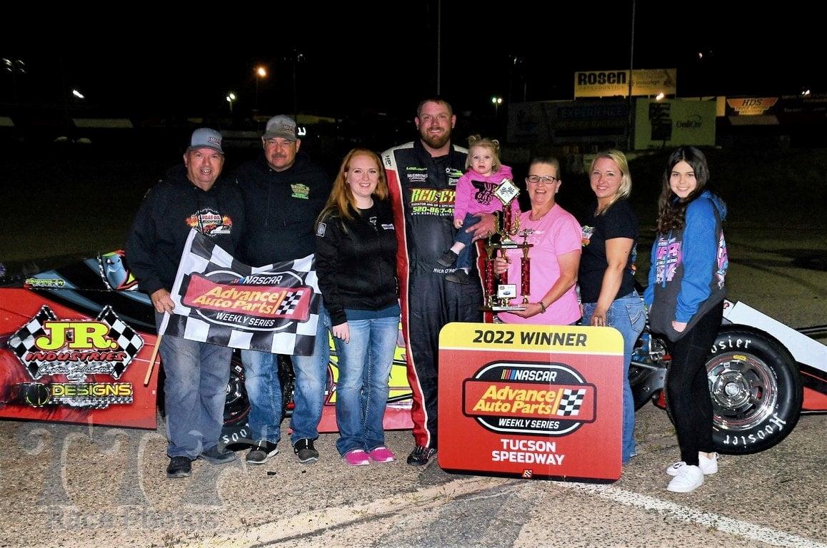 Nick O'Neil back in victory lane at Tucson Speedway