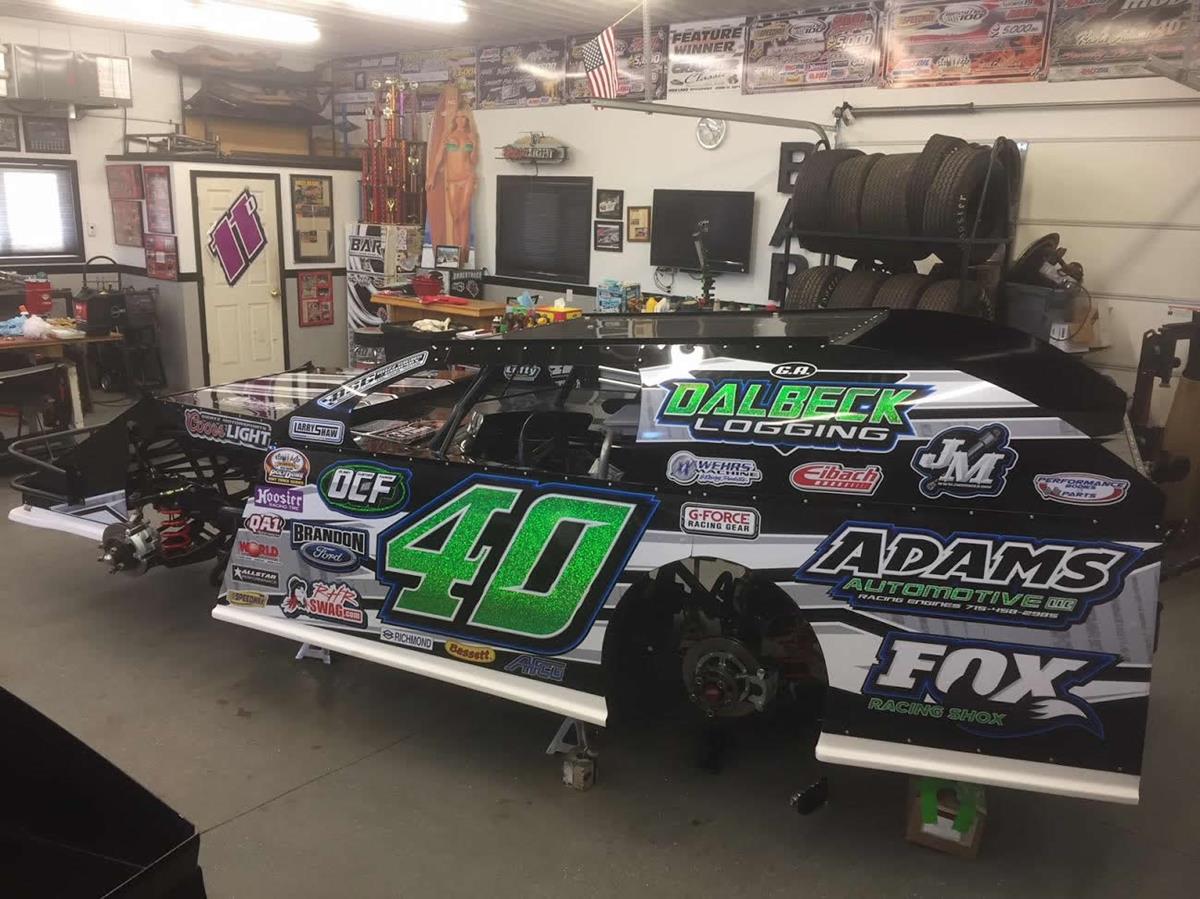Buzzy Adams Prepares for Great Lakes Border Battle at AMSOIL